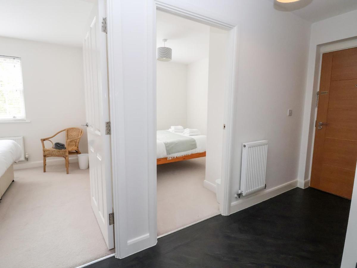 122 The Old Meadow Apartment Shrewsbury Exterior photo